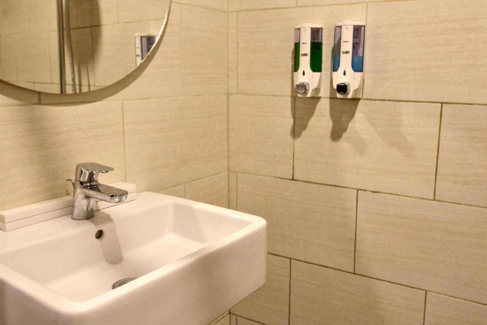 Ab Hotel Kuta By Agata Room photo